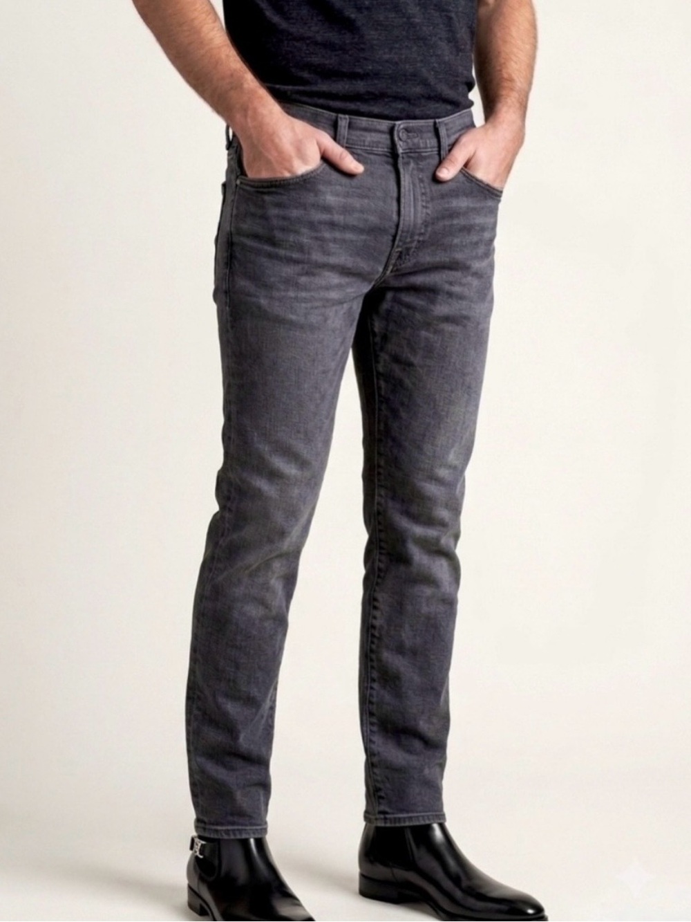 NWOT Citizens of Humanity C-of-H Man Slim Straight
Jeans Grey Wash Size 33